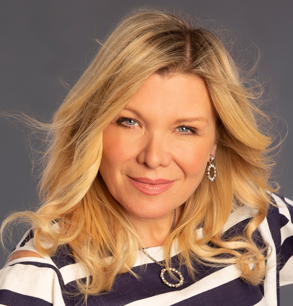 Headshot of Anna Jacyszyn